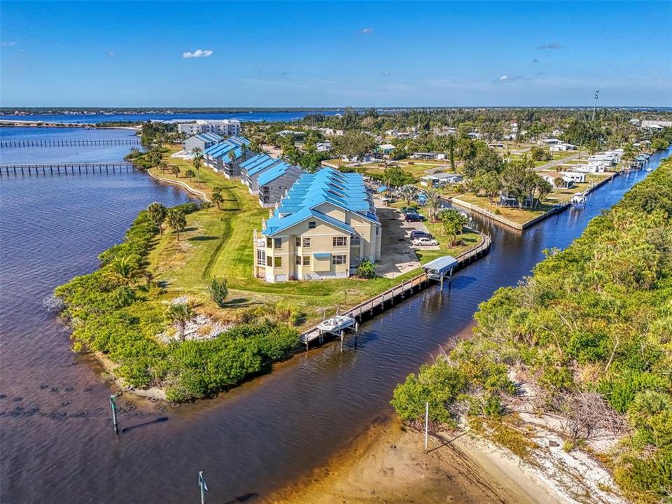 待售: $530,000 (4 贝兹, 3 浴室, 1904 平方英尺)