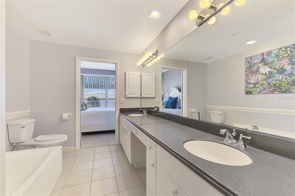 待售: $530,000 (4 贝兹, 3 浴室, 1904 平方英尺)