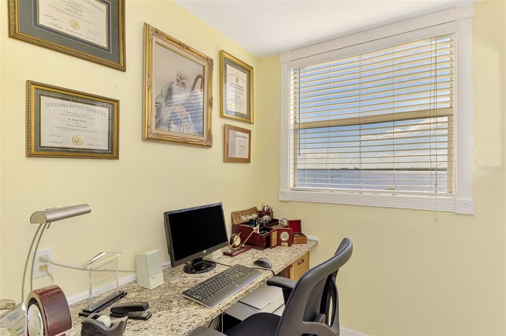 待售: $530,000 (4 贝兹, 3 浴室, 1904 平方英尺)