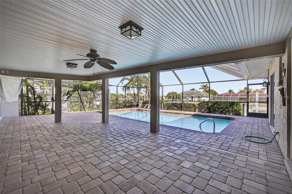 На продажу: $495,000 (3 спален, 2 ванн, 2123 Квадратных фут)