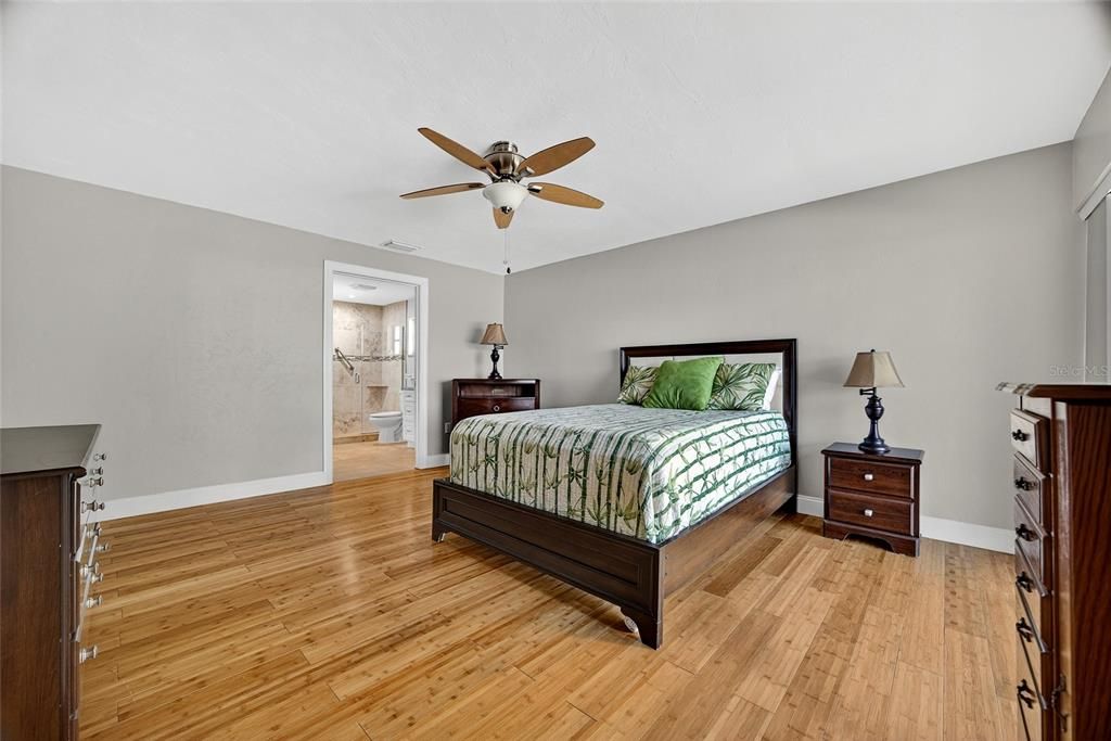 На продажу: $495,000 (3 спален, 2 ванн, 2123 Квадратных фут)