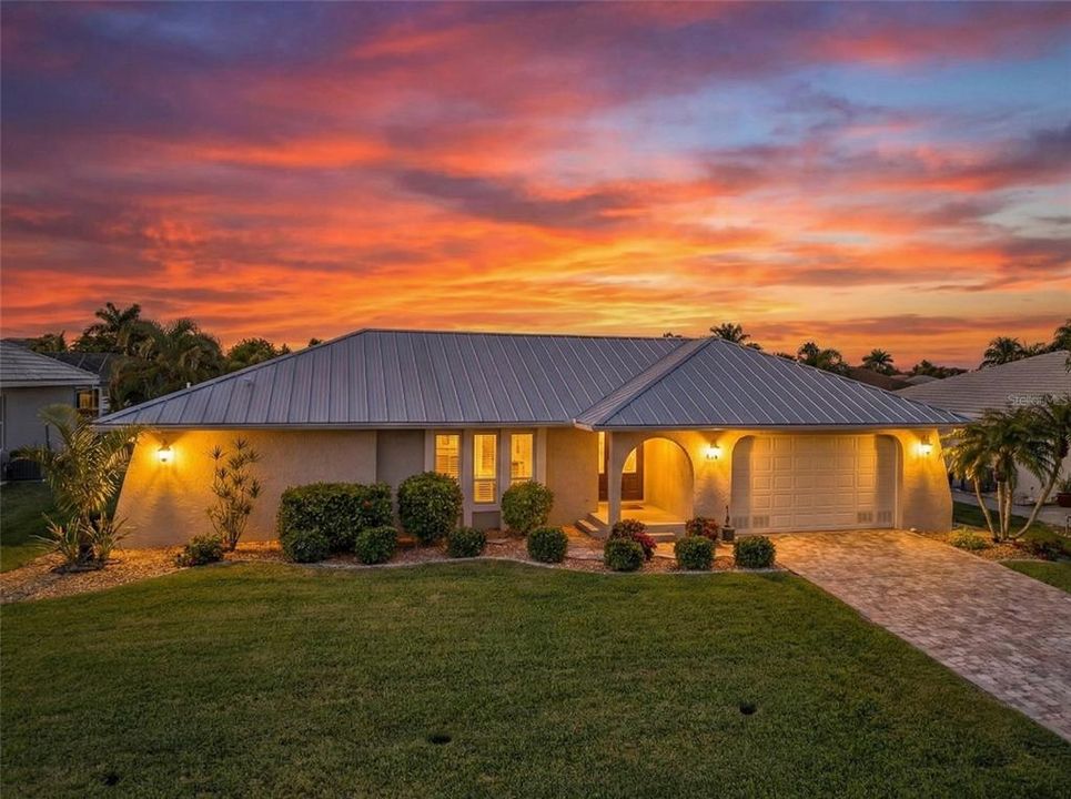 На продажу: $495,000 (3 спален, 2 ванн, 2123 Квадратных фут)