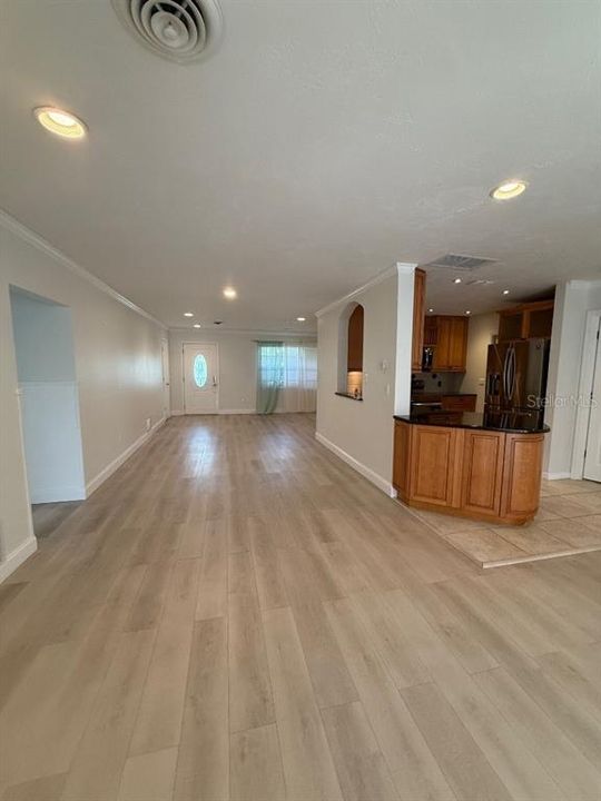 待售: $384,000 (3 贝兹, 2 浴室, 1584 平方英尺)