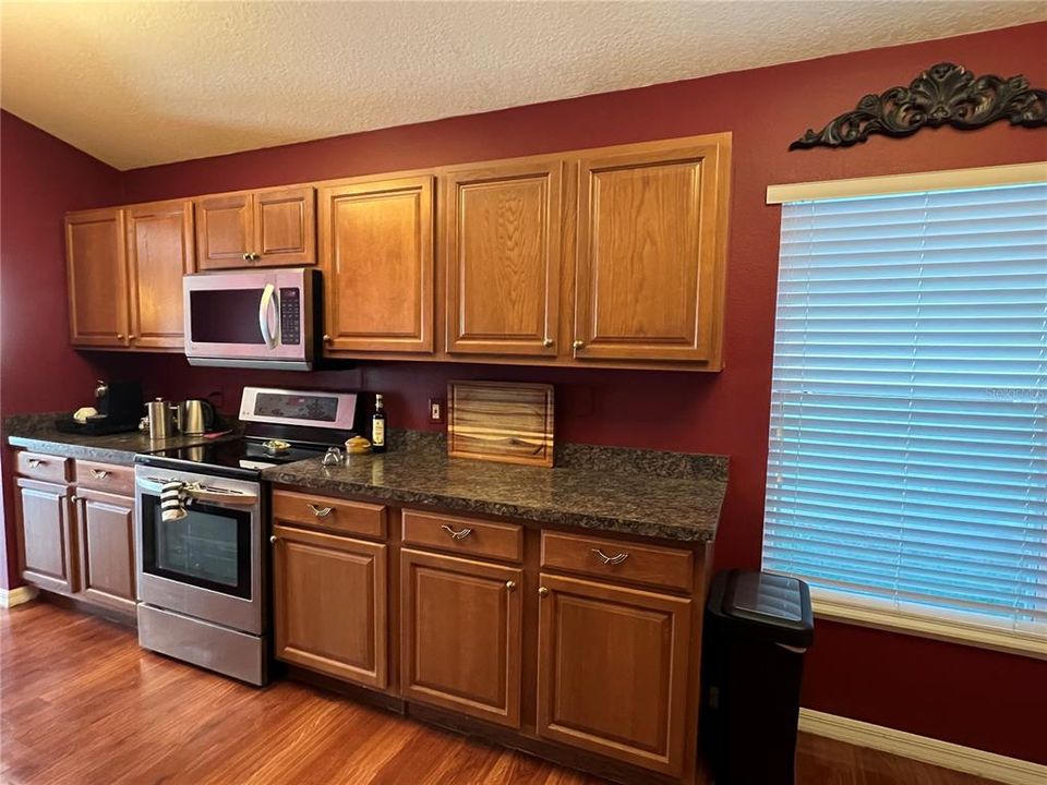 En Renta: $2,050 (4 camas, 2 baños, 1874 Pies cuadrados)