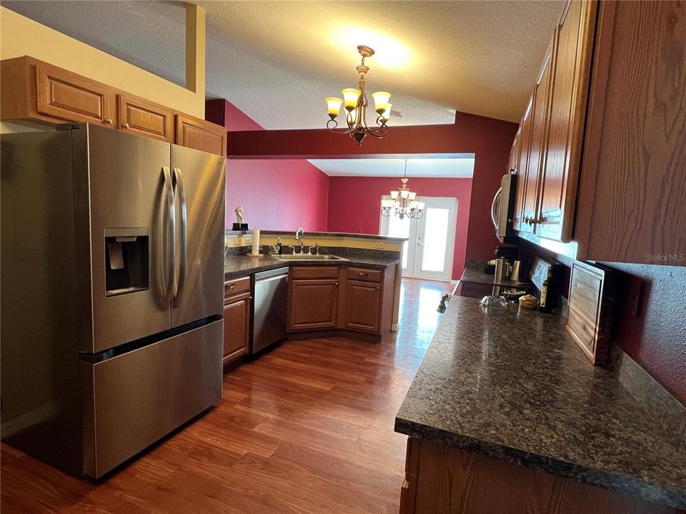 En Renta: $2,050 (4 camas, 2 baños, 1874 Pies cuadrados)