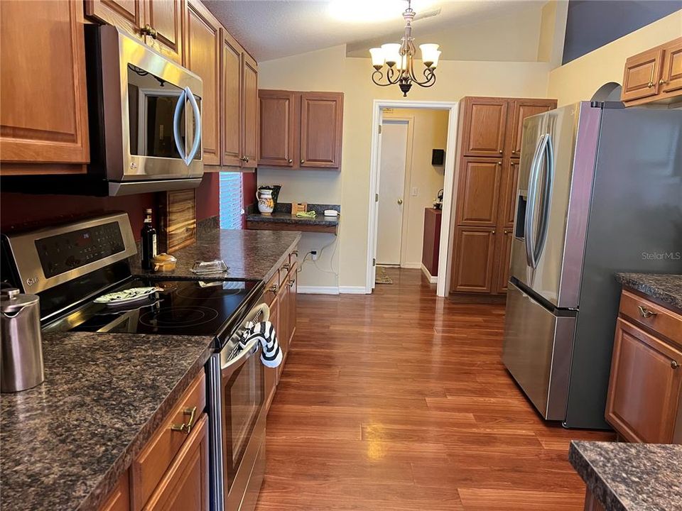 En Renta: $2,050 (4 camas, 2 baños, 1874 Pies cuadrados)