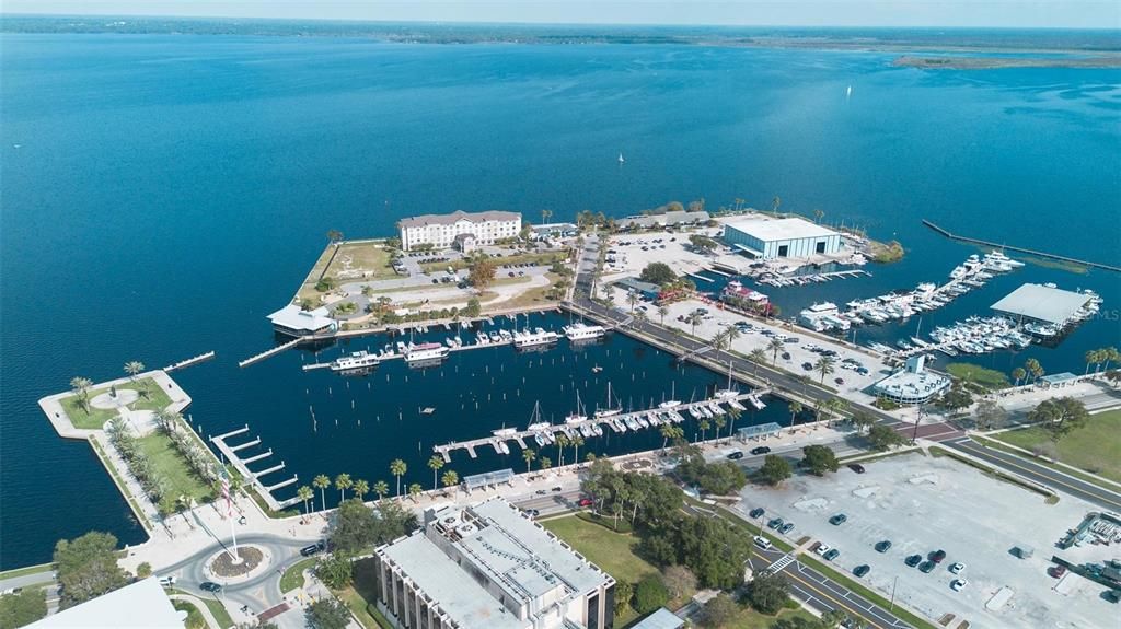 For Sale: $399,900 (2 beds, 2 baths, 1627 Square Feet)