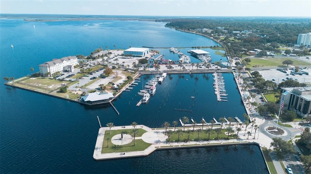 For Sale: $399,900 (2 beds, 2 baths, 1627 Square Feet)