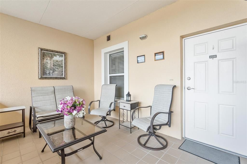 For Sale: $399,900 (2 beds, 2 baths, 1627 Square Feet)