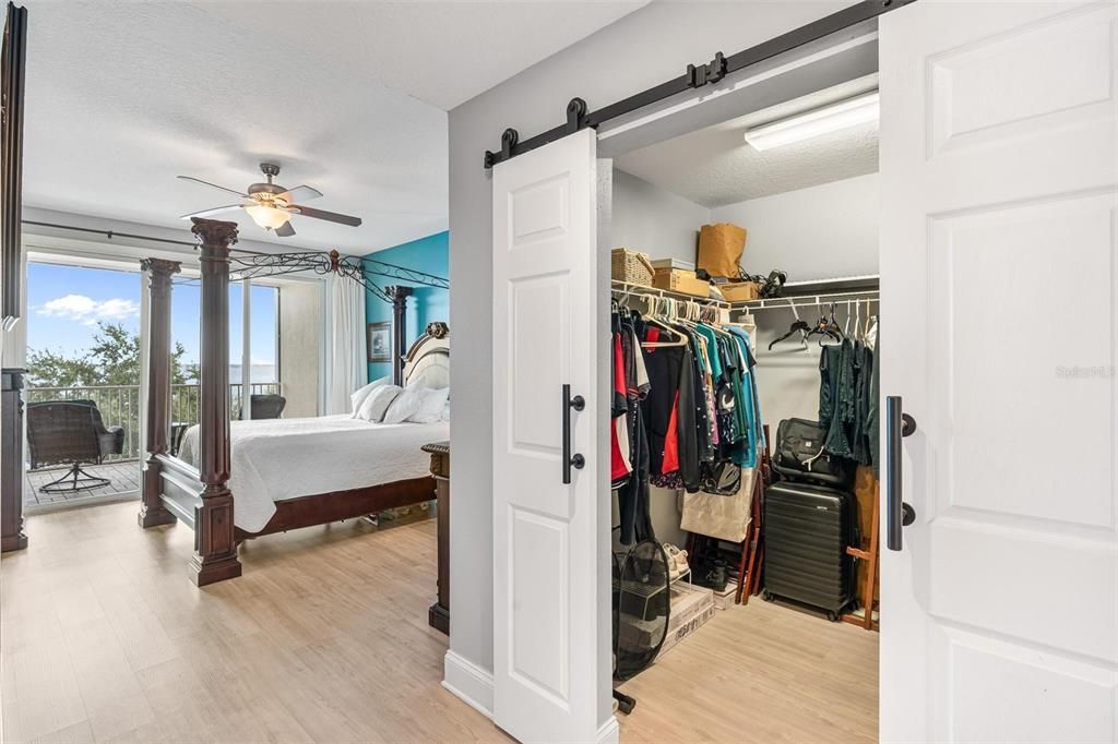 For Sale: $399,900 (2 beds, 2 baths, 1627 Square Feet)