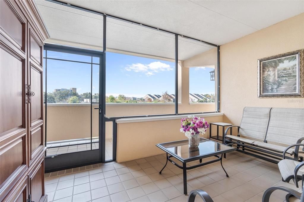 For Sale: $399,900 (2 beds, 2 baths, 1627 Square Feet)