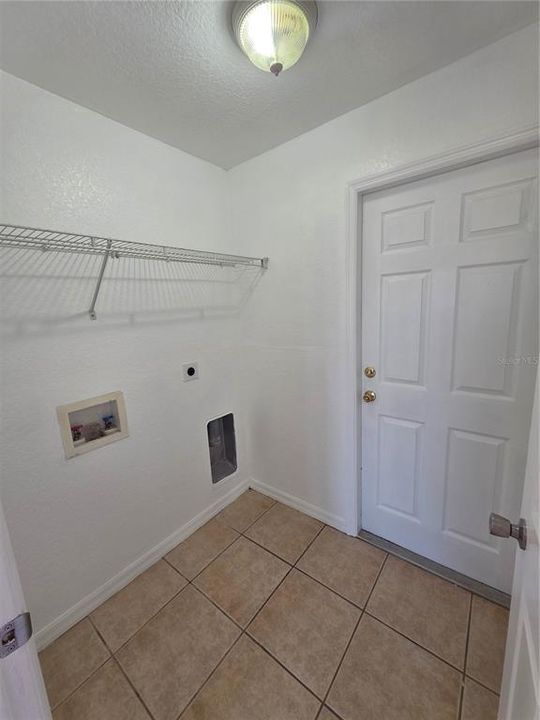 En Renta: $1,800 (3 camas, 2 baños, 1720 Pies cuadrados)