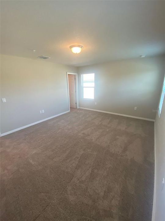 出租: $2,350 (3 贝兹, 2 浴室, 1574 平方英尺)