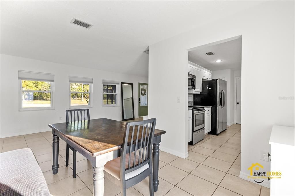 En Renta: $2,990 (3 camas, 2 baños, 1430 Pies cuadrados)