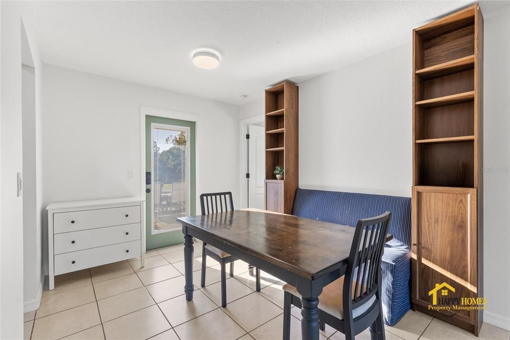 En Renta: $2,990 (3 camas, 2 baños, 1430 Pies cuadrados)