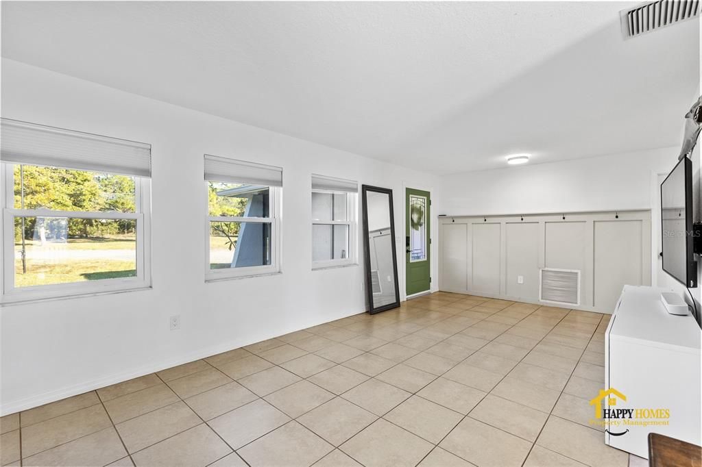 En Renta: $2,990 (3 camas, 2 baños, 1430 Pies cuadrados)