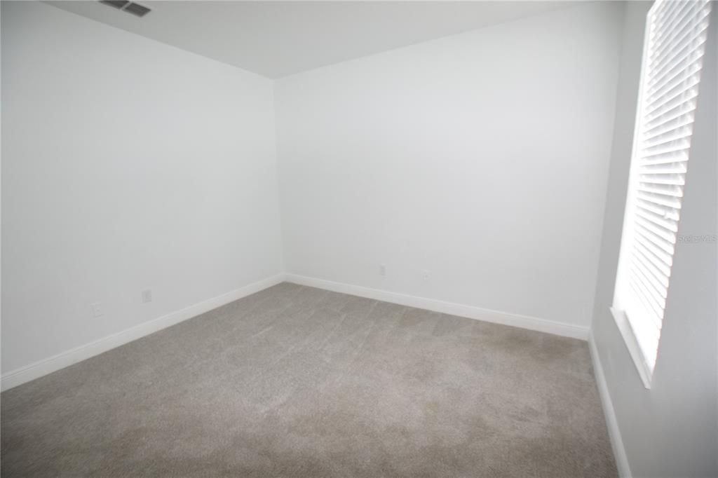 For Rent: $3,250 (4 beds, 3 baths, 2284 Square Feet)