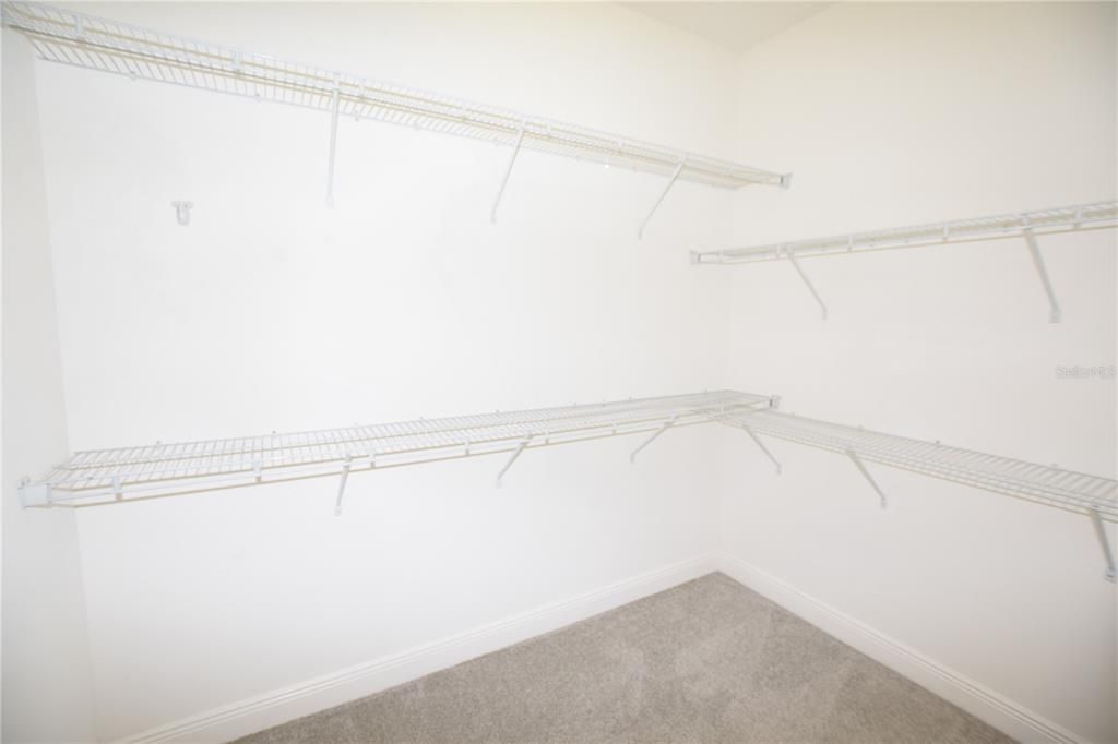 For Rent: $3,250 (4 beds, 3 baths, 2284 Square Feet)