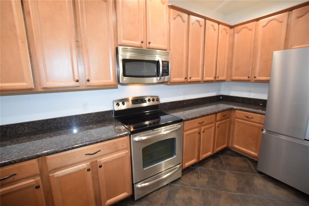 For Rent: $3,250 (4 beds, 3 baths, 2284 Square Feet)