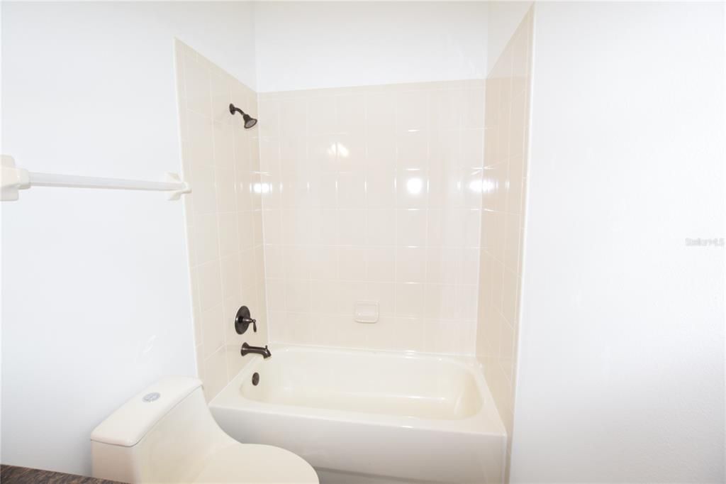 For Rent: $3,250 (4 beds, 3 baths, 2284 Square Feet)