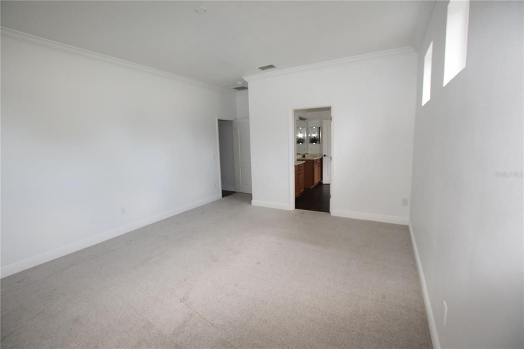 For Rent: $3,250 (4 beds, 3 baths, 2284 Square Feet)