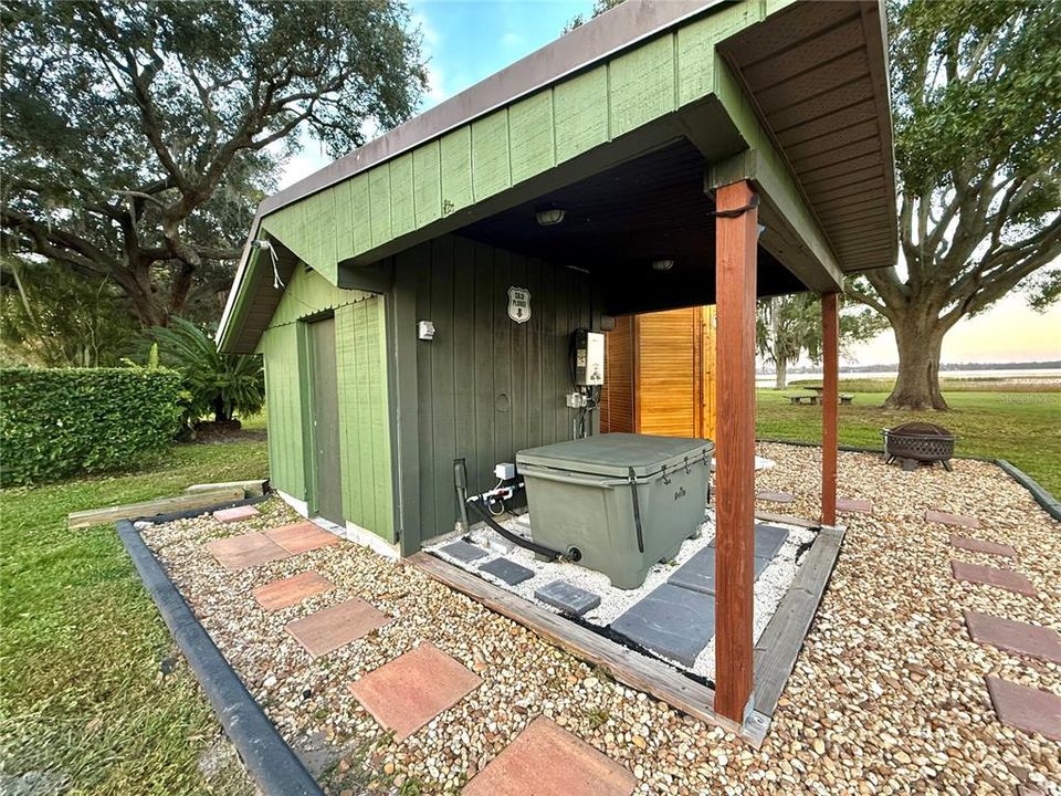 На продажу: $499,999 (2 спален, 2 ванн, 1332 Квадратных фут)