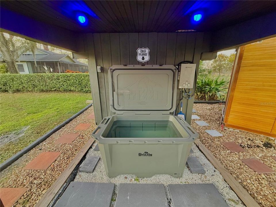 На продажу: $499,999 (2 спален, 2 ванн, 1332 Квадратных фут)