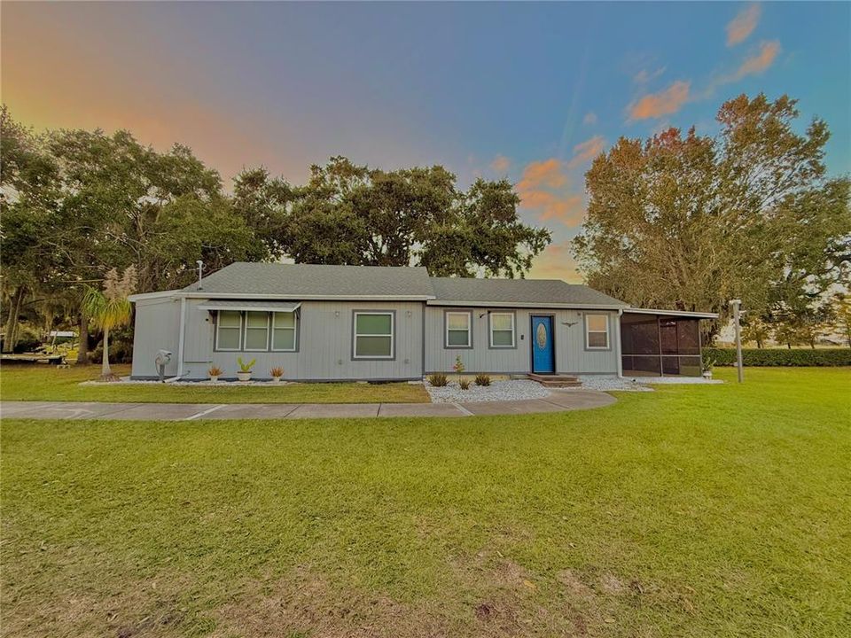 На продажу: $499,999 (2 спален, 2 ванн, 1332 Квадратных фут)