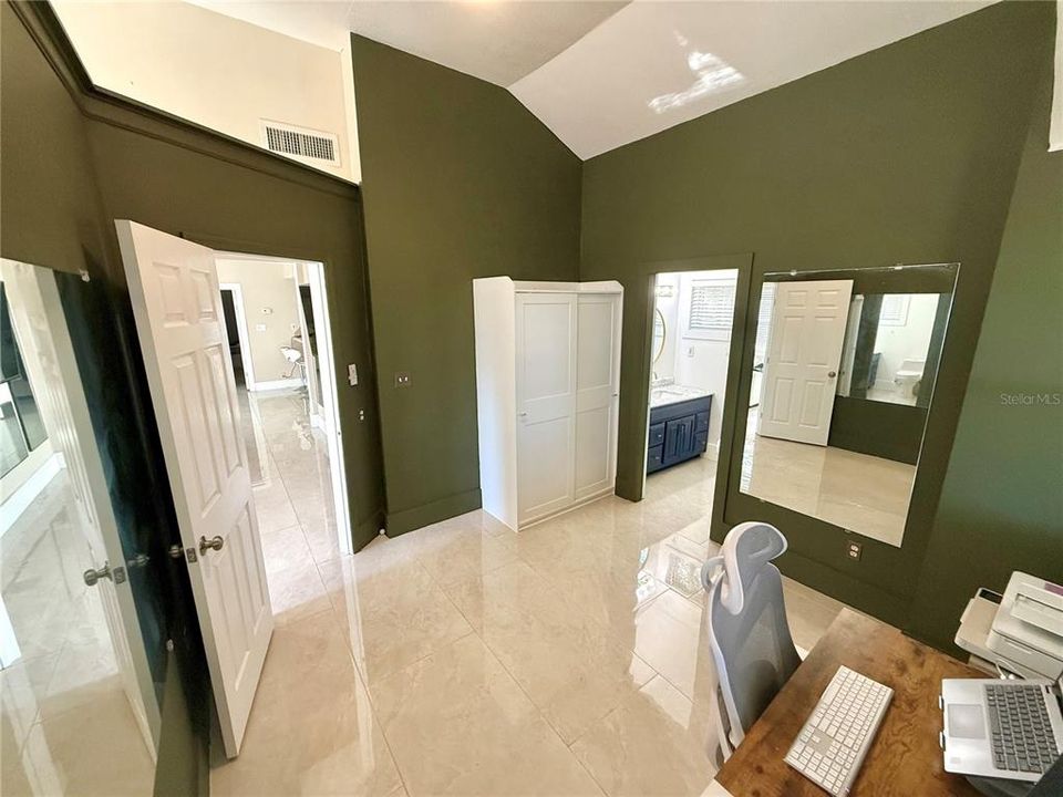 На продажу: $499,999 (2 спален, 2 ванн, 1332 Квадратных фут)