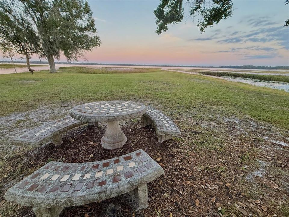 На продажу: $499,999 (2 спален, 2 ванн, 1332 Квадратных фут)