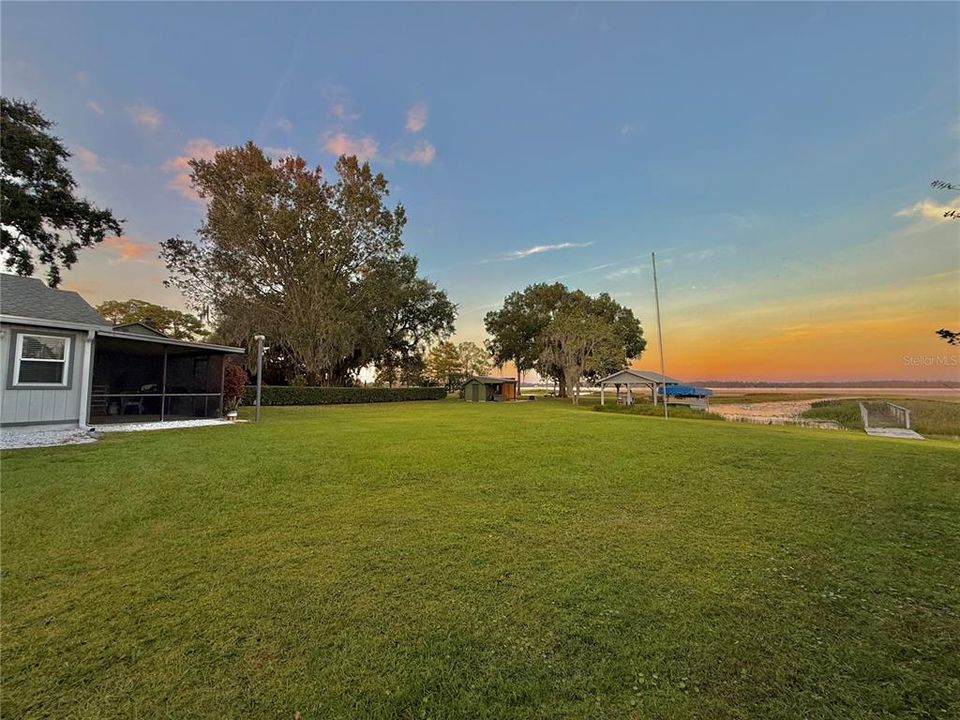 На продажу: $499,999 (2 спален, 2 ванн, 1332 Квадратных фут)