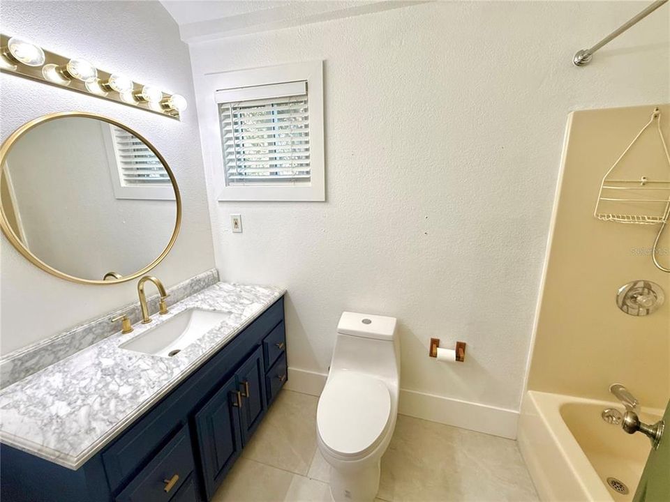 На продажу: $499,999 (2 спален, 2 ванн, 1332 Квадратных фут)