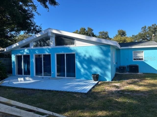 En Venta: $379,000 (3 camas, 2 baños, 1354 Pies cuadrados)