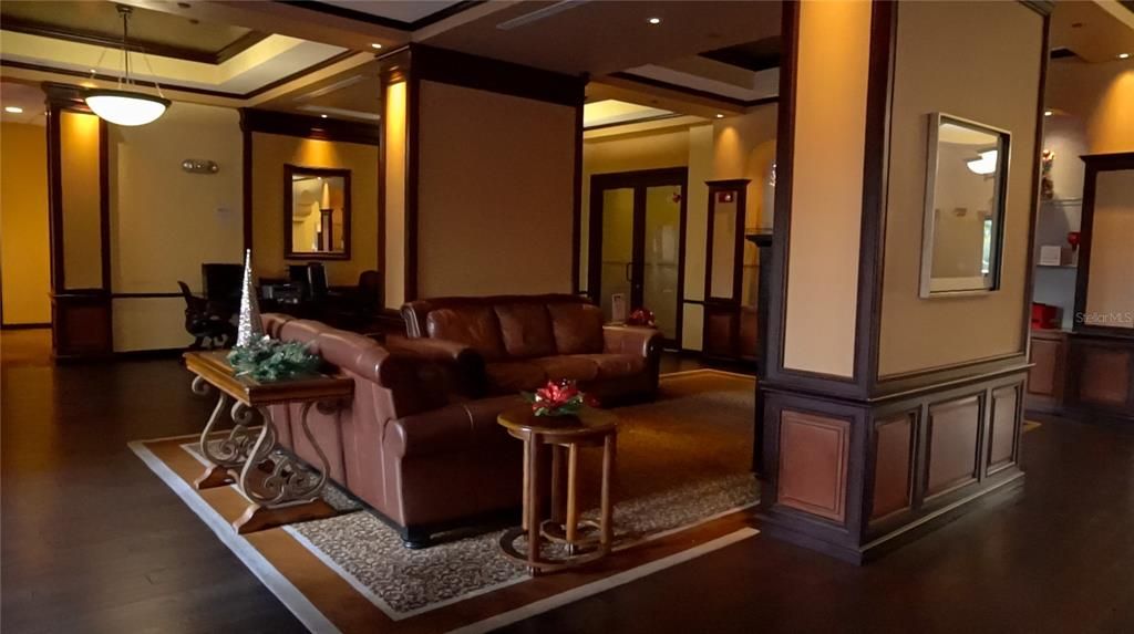 待售: $173,890 (3 贝兹, 2 浴室, 1231 平方英尺)