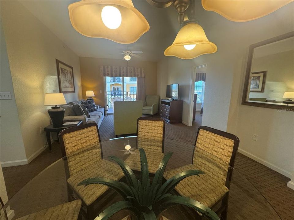 待售: $173,890 (3 贝兹, 2 浴室, 1231 平方英尺)