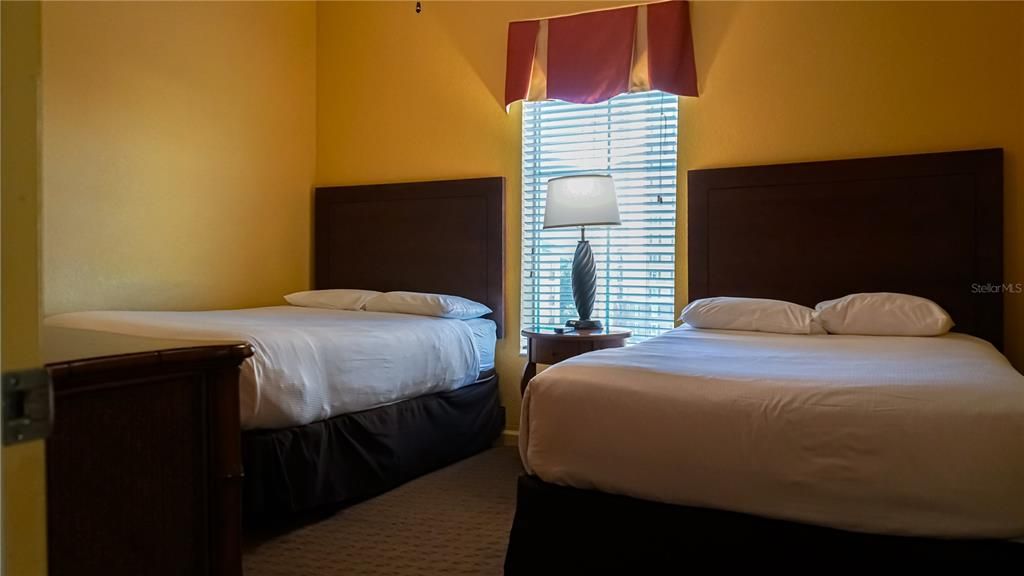 待售: $173,890 (3 贝兹, 2 浴室, 1231 平方英尺)