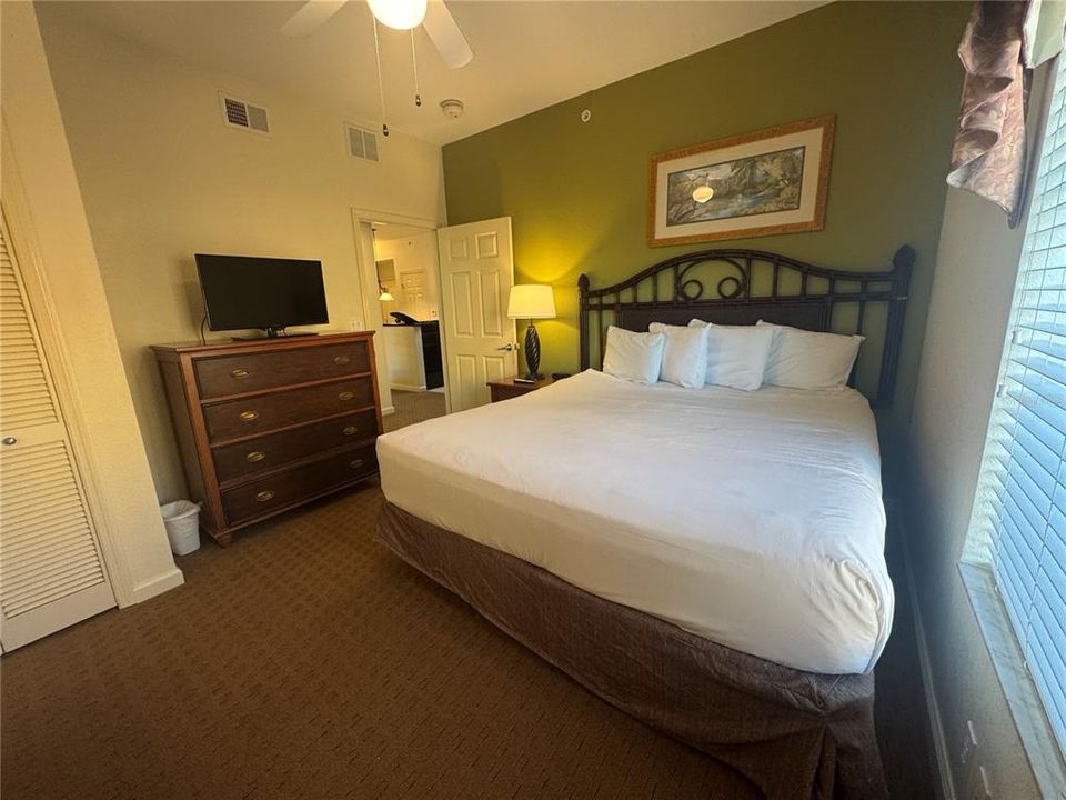 待售: $173,890 (3 贝兹, 2 浴室, 1231 平方英尺)