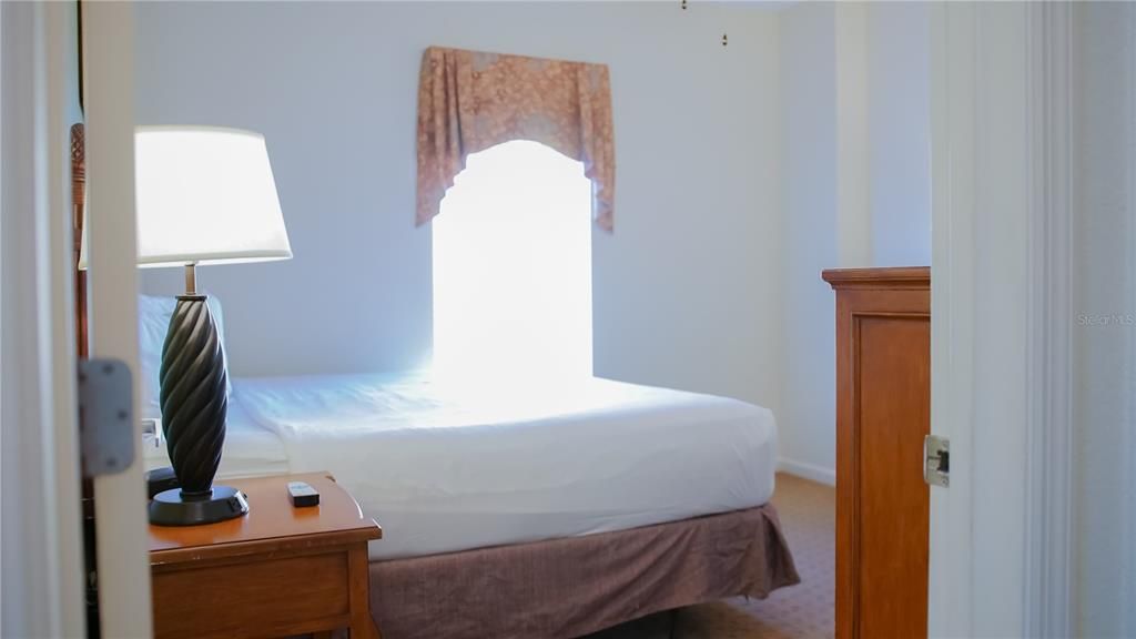 待售: $173,890 (3 贝兹, 2 浴室, 1231 平方英尺)