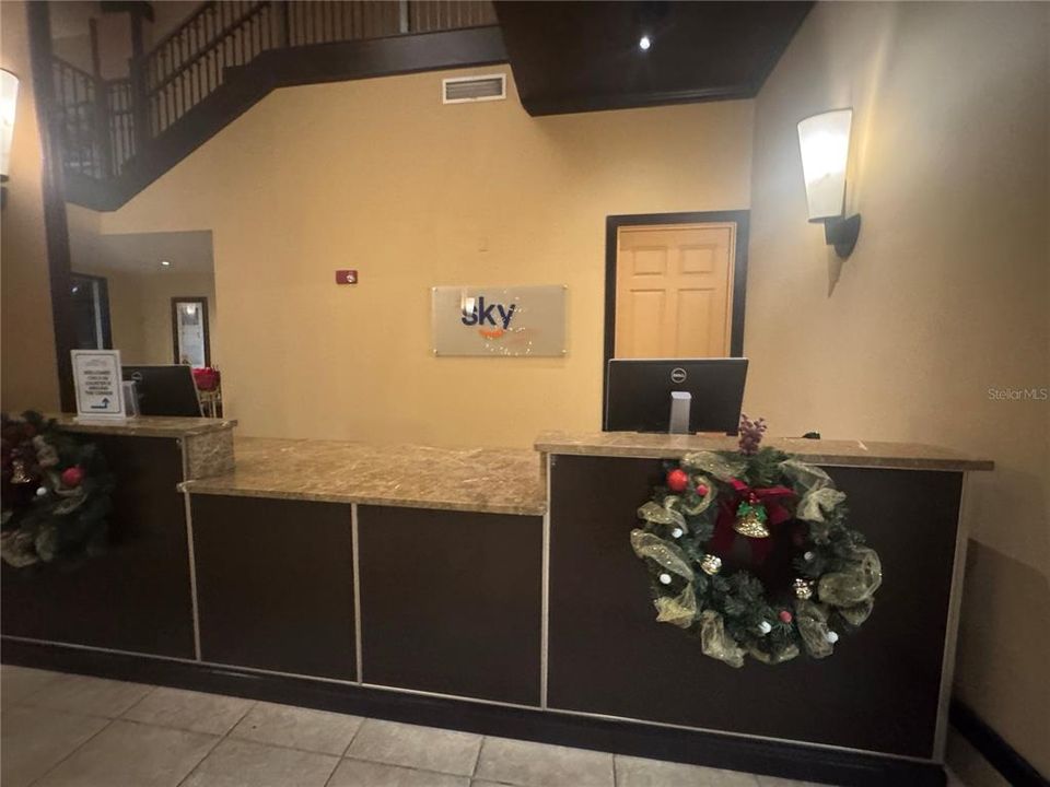 待售: $173,890 (3 贝兹, 2 浴室, 1231 平方英尺)