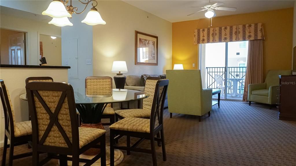 待售: $173,890 (3 贝兹, 2 浴室, 1231 平方英尺)