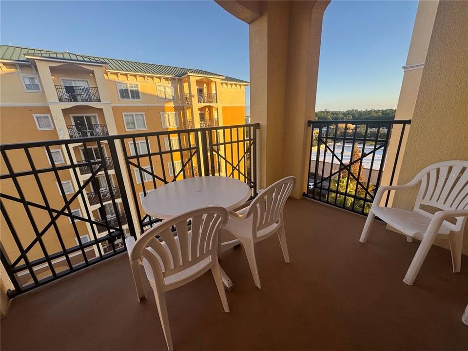 待售: $173,890 (3 贝兹, 2 浴室, 1231 平方英尺)