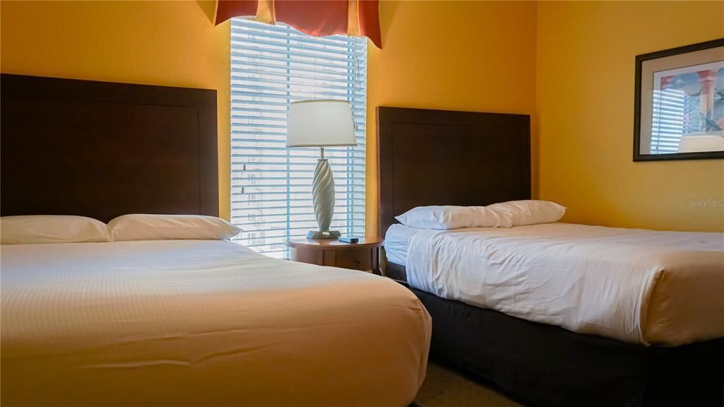 待售: $173,890 (3 贝兹, 2 浴室, 1231 平方英尺)