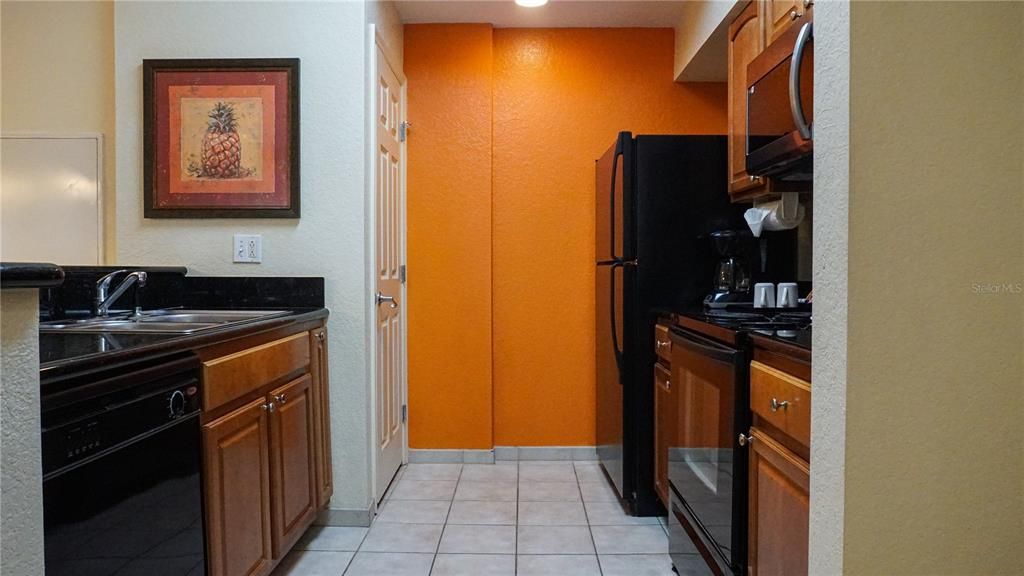 待售: $173,890 (3 贝兹, 2 浴室, 1231 平方英尺)