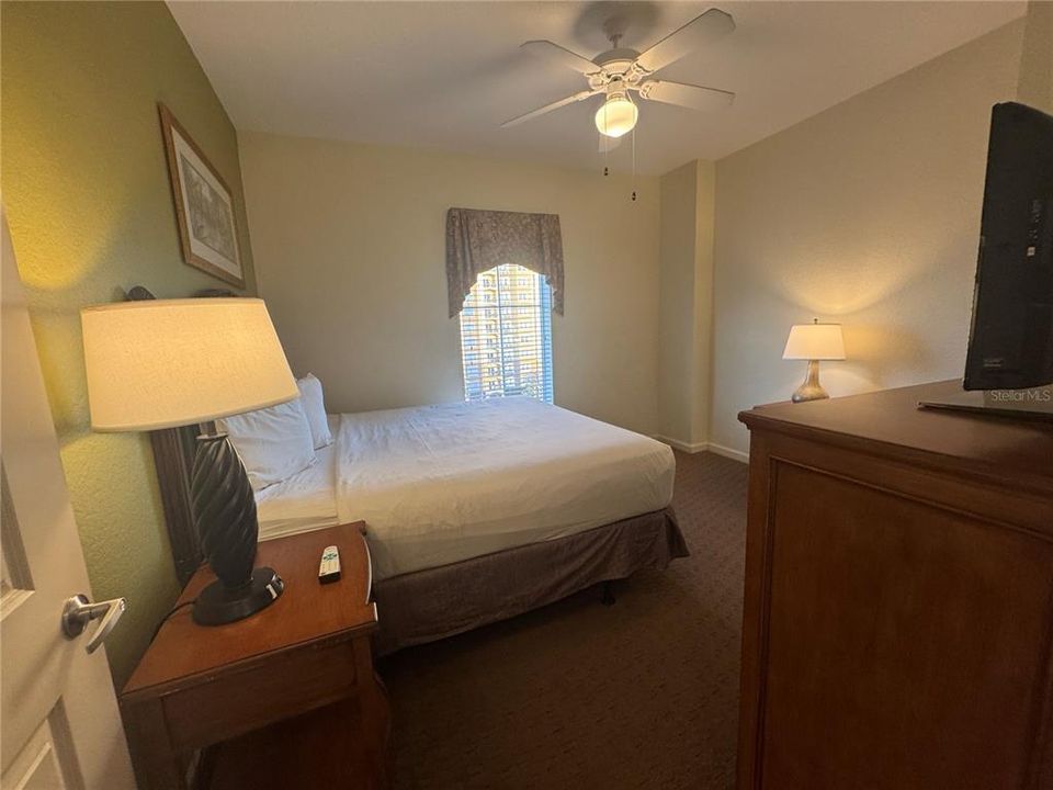 待售: $173,890 (3 贝兹, 2 浴室, 1231 平方英尺)