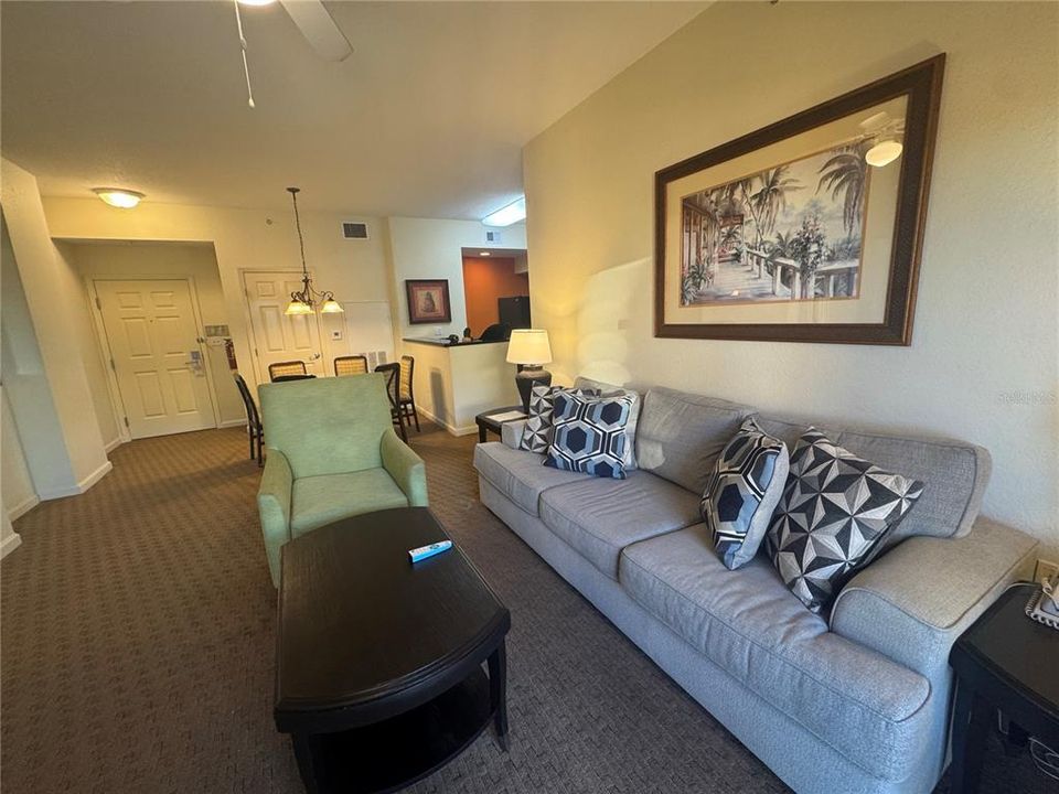 待售: $173,890 (3 贝兹, 2 浴室, 1231 平方英尺)