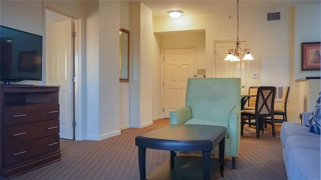 待售: $173,890 (3 贝兹, 2 浴室, 1231 平方英尺)