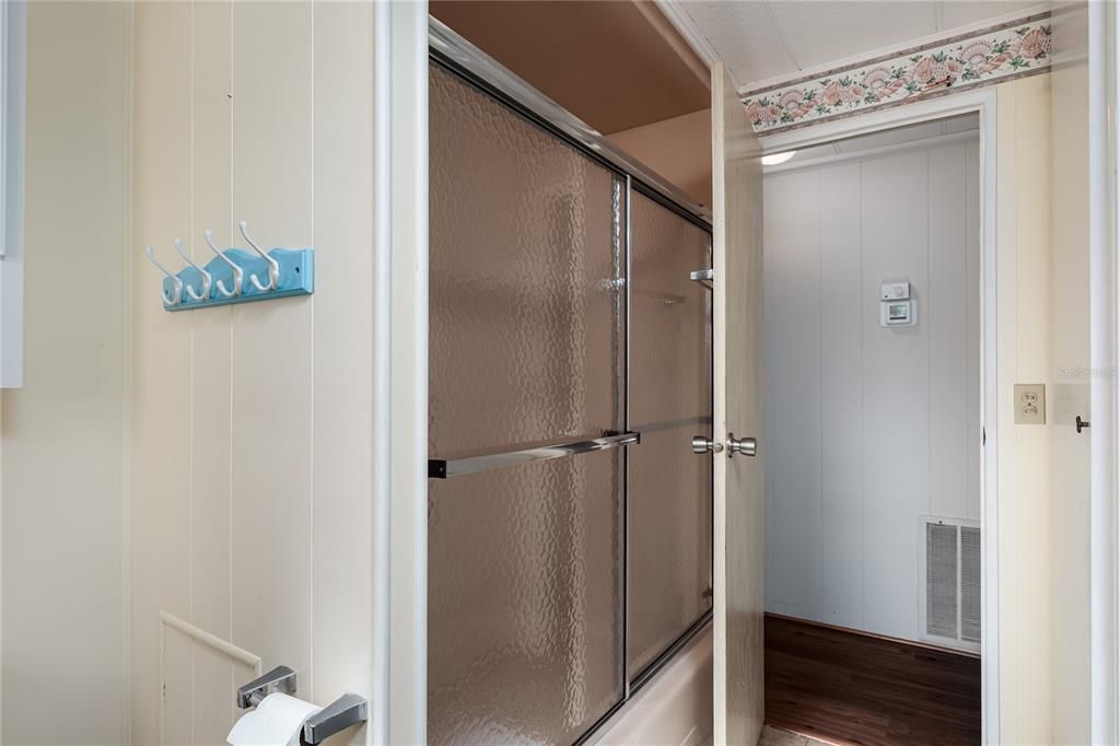 待售: $187,500 (2 贝兹, 2 浴室, 1104 平方英尺)