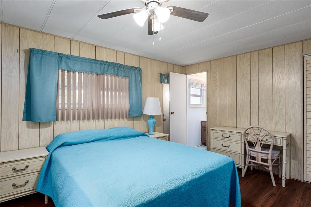 待售: $187,500 (2 贝兹, 2 浴室, 1104 平方英尺)