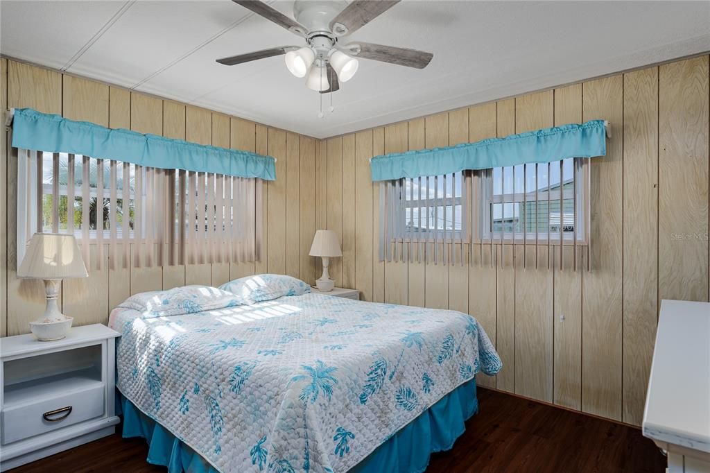 待售: $187,500 (2 贝兹, 2 浴室, 1104 平方英尺)