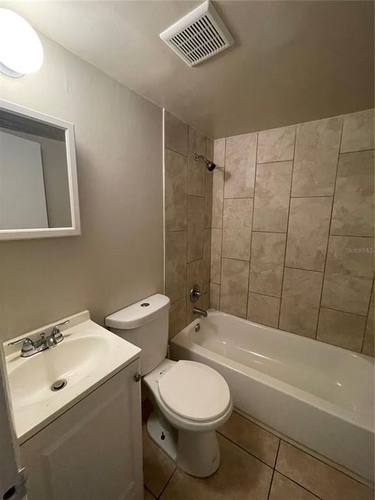 For Rent: $1,095 (2 beds, 1 baths, 650 Square Feet)
